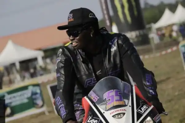 Meet Aisha "Flygirl" Vatsa; The Fastest Female Biker In Nigeria (Photos)